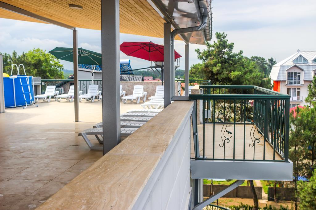 Golden Fleece Hotel Ureki Exterior photo